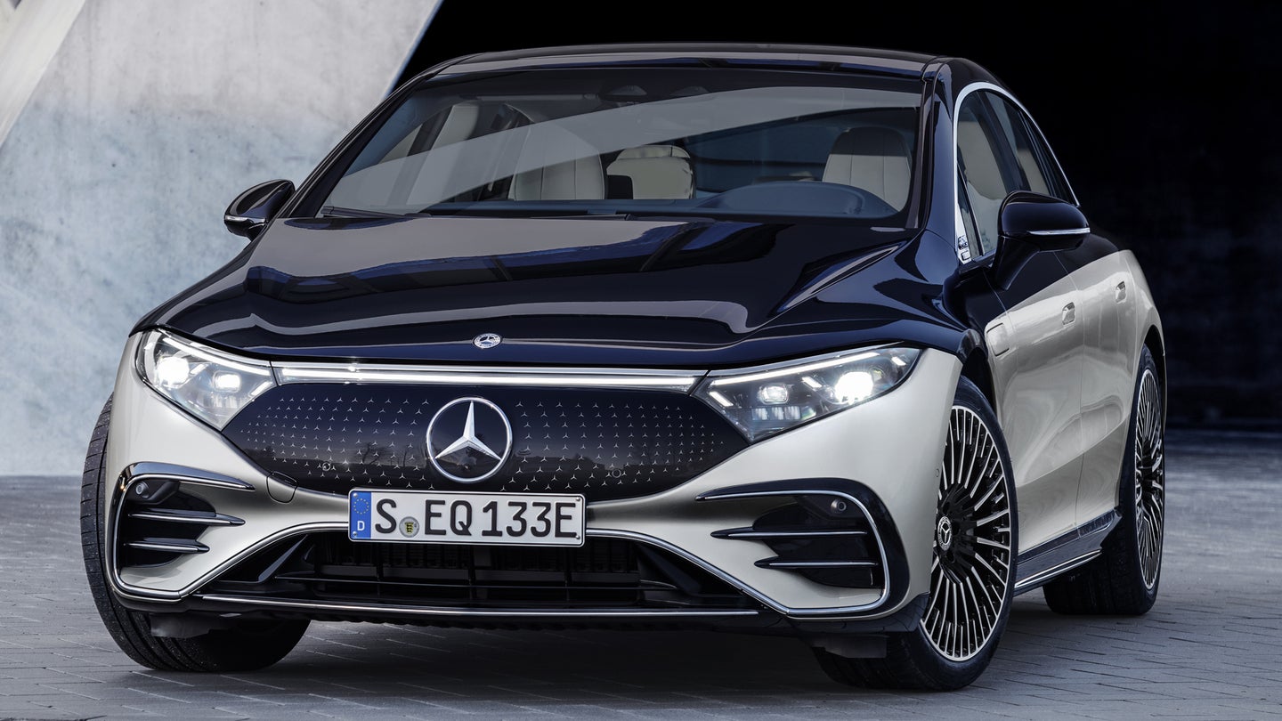 2022 Mercedes-Benz EQS: Genius Engineering and a Claimed 478-Mile Range in the First True Luxury EV