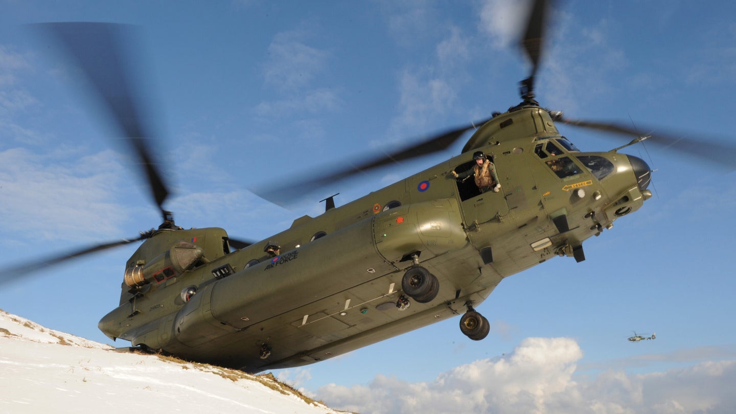 The Royal Air Force Just Can’t Get Enough Of The Chinook With 14 New Orders