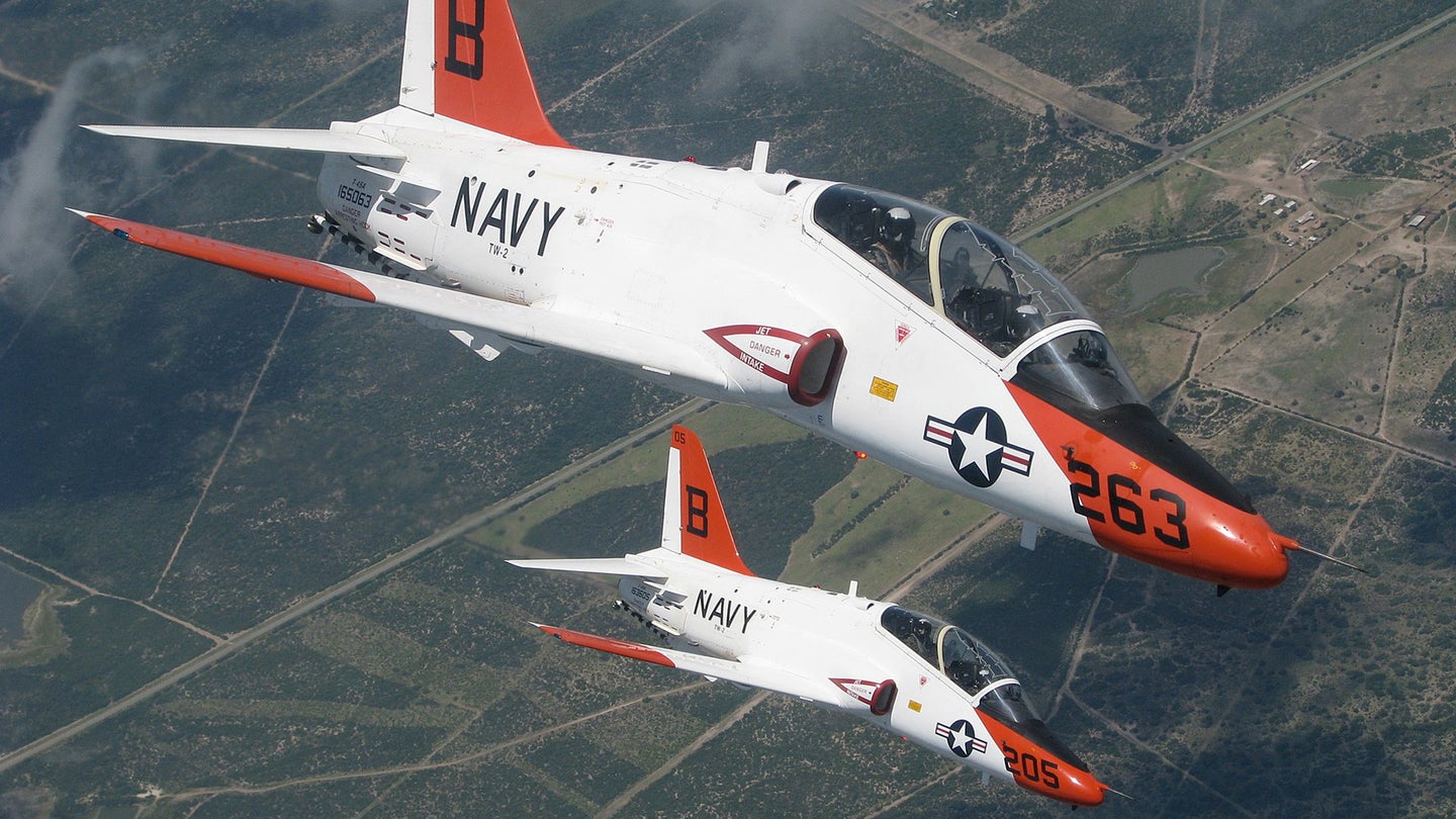 Two US Navy T-45 Goshawk Jet Trainers Collide In Mid-Air Over Texas