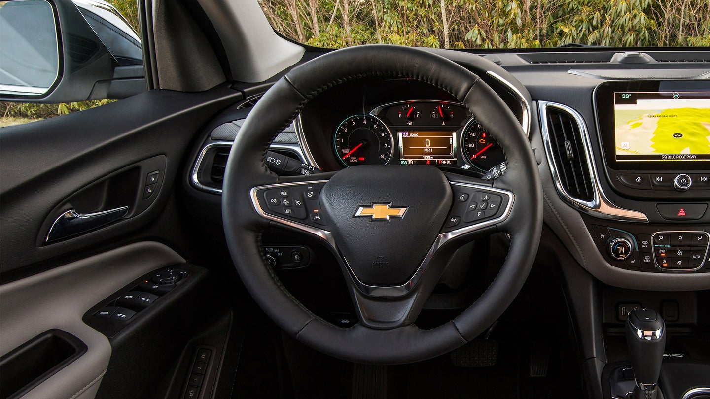Detroit-Area Thieves Are Stealing Chevy Equinox Steering Wheels for Their Airbags