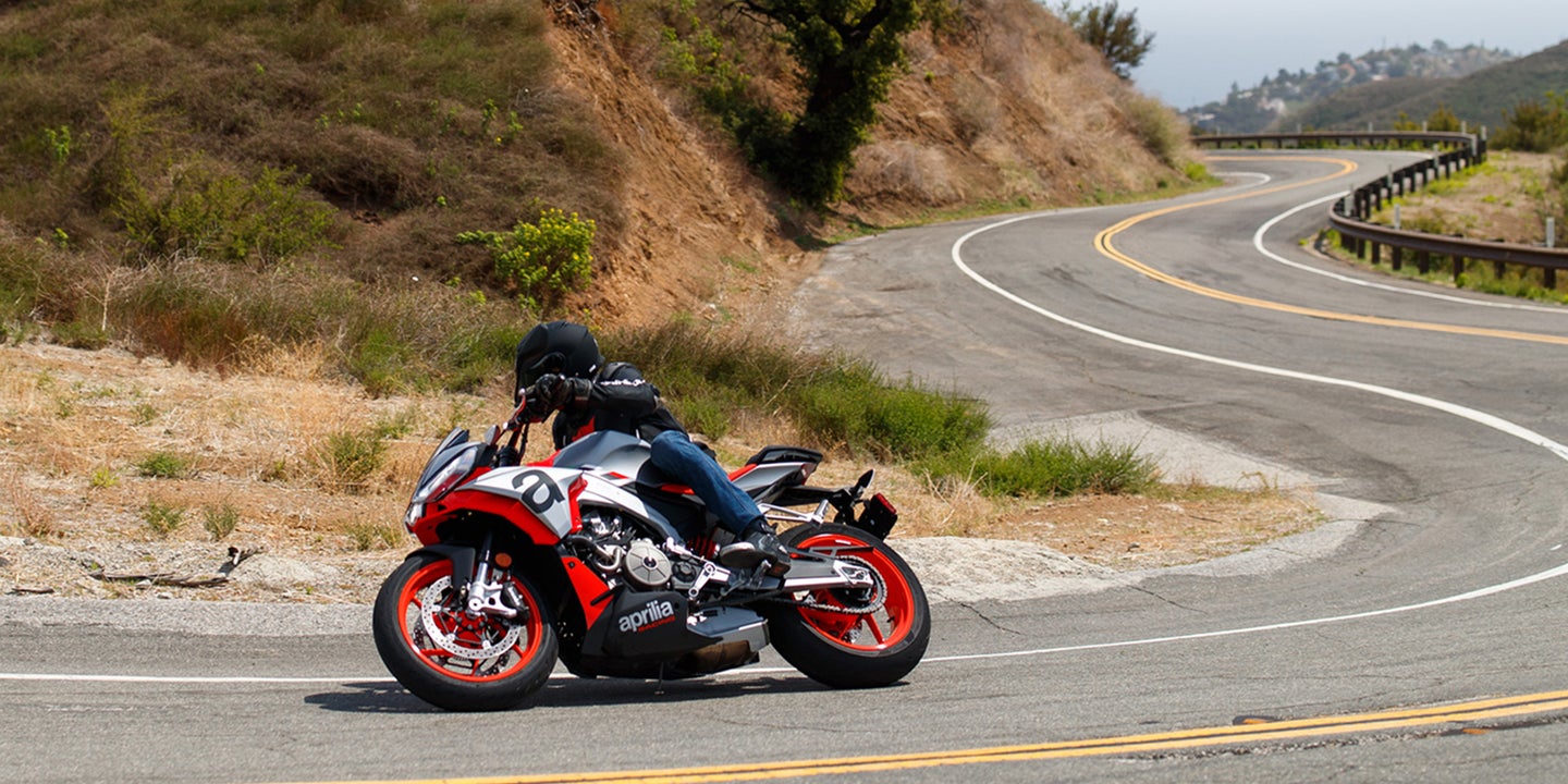 2021 Aprilia Tuono 660 Review: A Petite Bike That&#8217;s Beginner-Friendly and, Yeah, Kind of Expensive