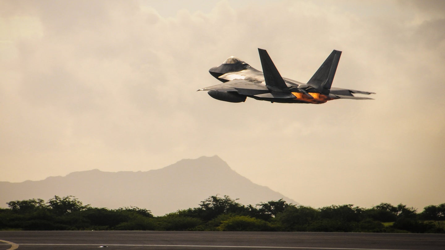 Hawaii-Based F-22s Scrambled On FAA&#8217;s Request But Nobody Will Say Why (Updated)