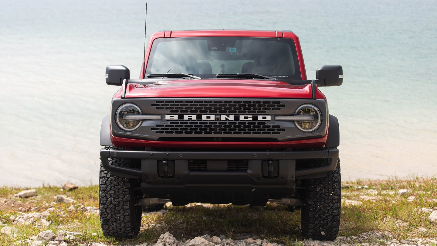 The 2021 Ford Bronco Solves One of the Jeep Wrangler&#8217;s Biggest Problems