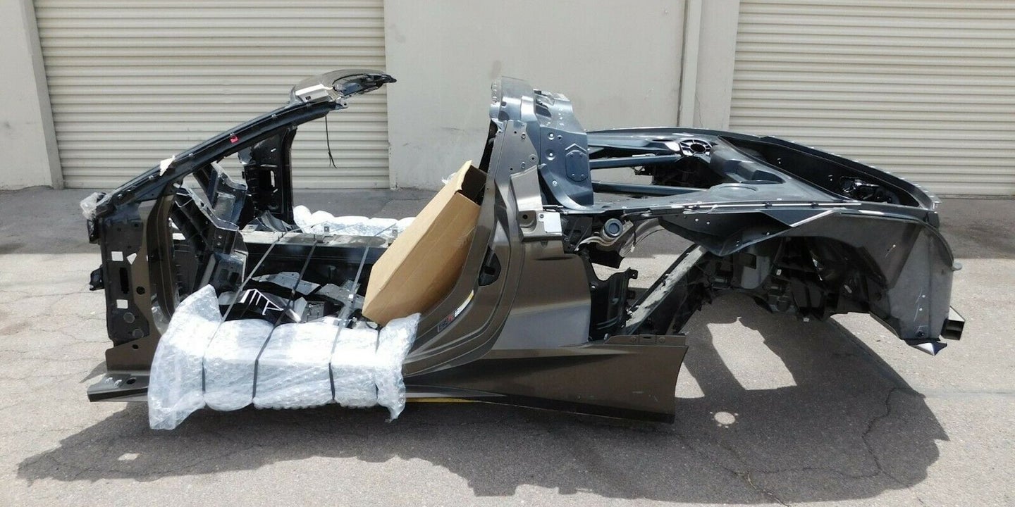 This Wrecked C8 Corvette on eBay Is a Part-Out Bonanza for Project Cars