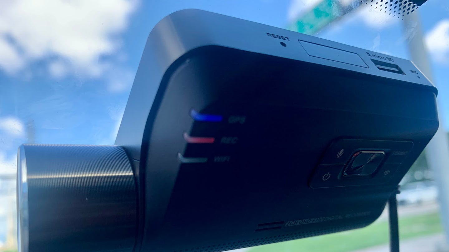 Thinkware Q800Pro Is a Solid Midrange Dash Cam