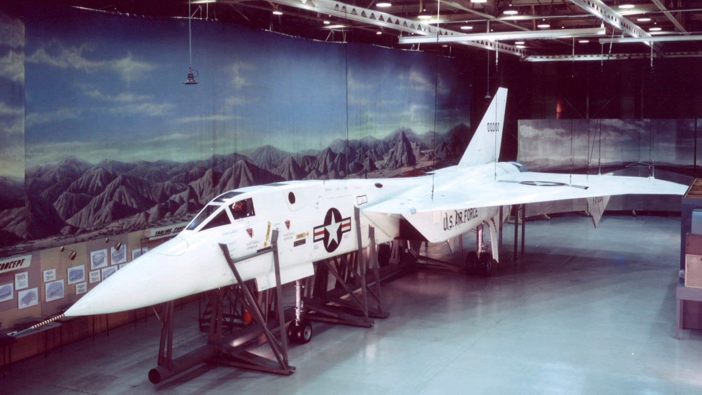 The Mach-3 XF-108 Rapier Would Have Packed Its Big Missiles On A Revolver-Like Launcher