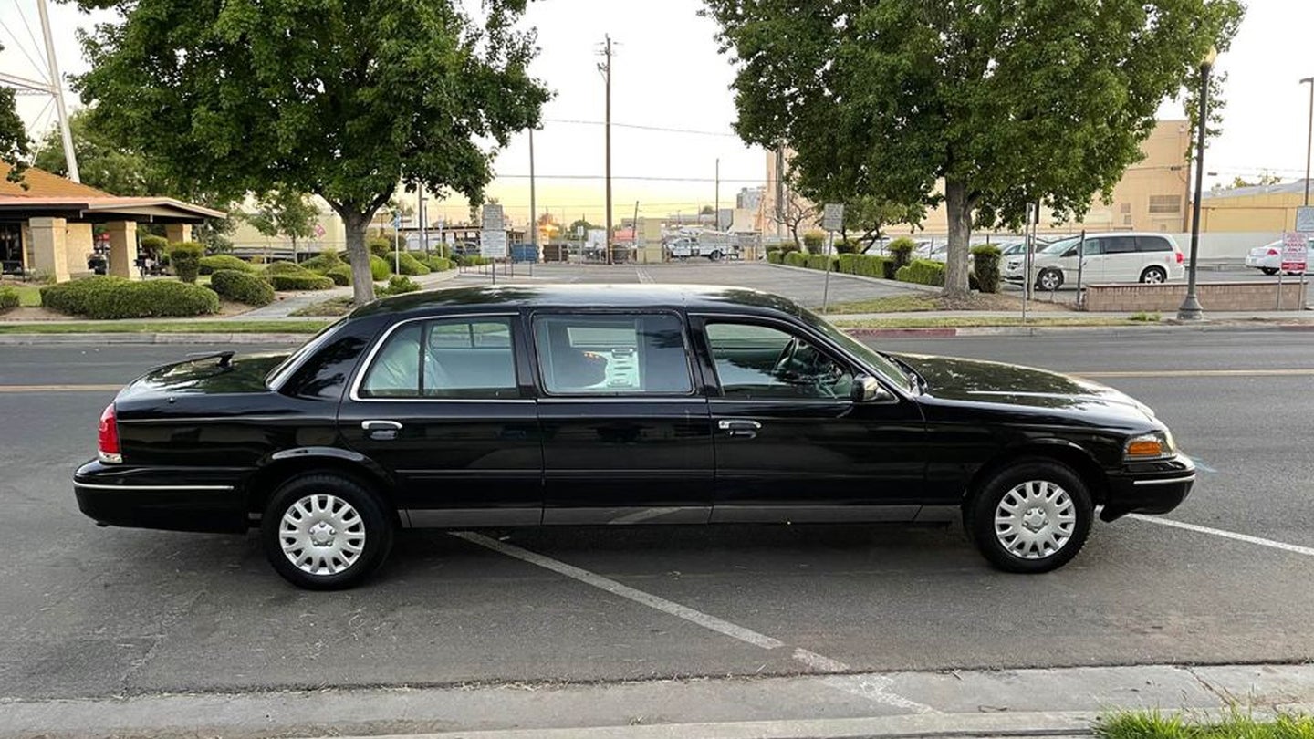 Buy This 1999 Ford Crown Vic Limo for $2,800 and Feel No Regret