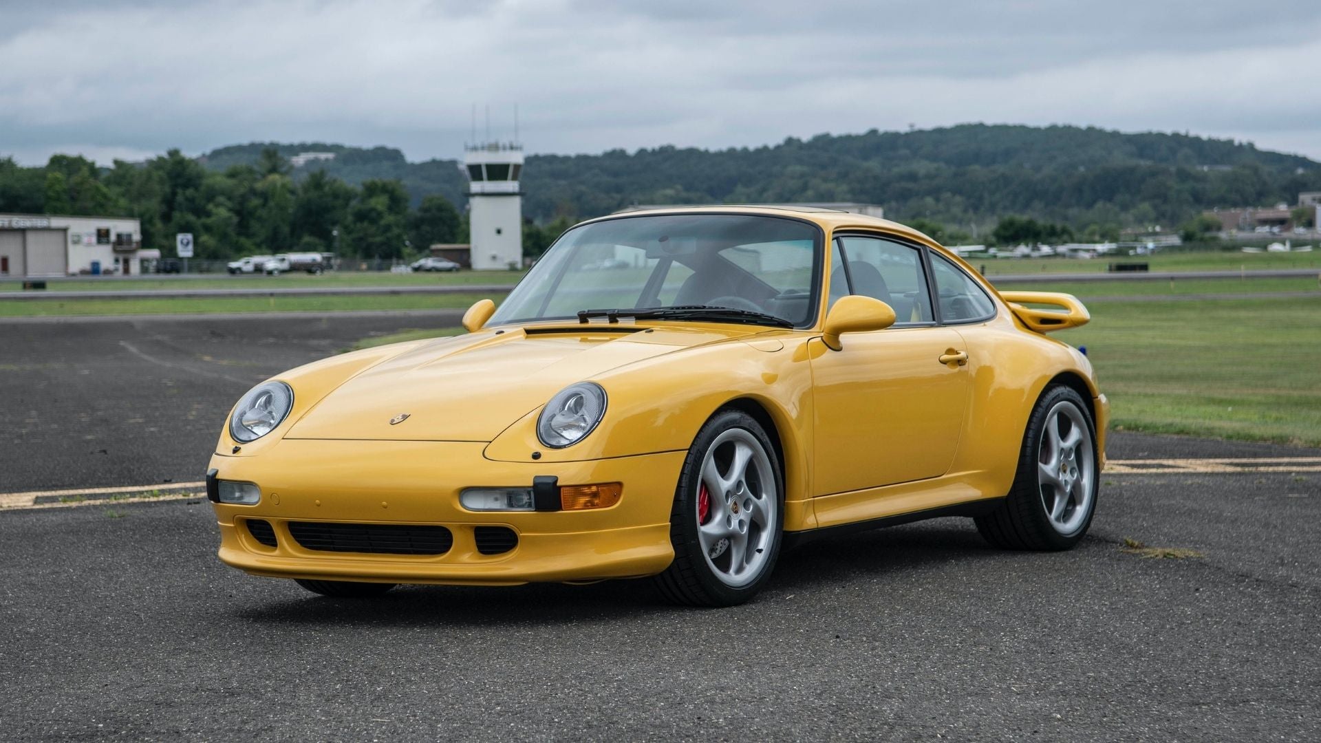 1997 Porsche Carrera For Sale With Barely 1,000 Miles On It