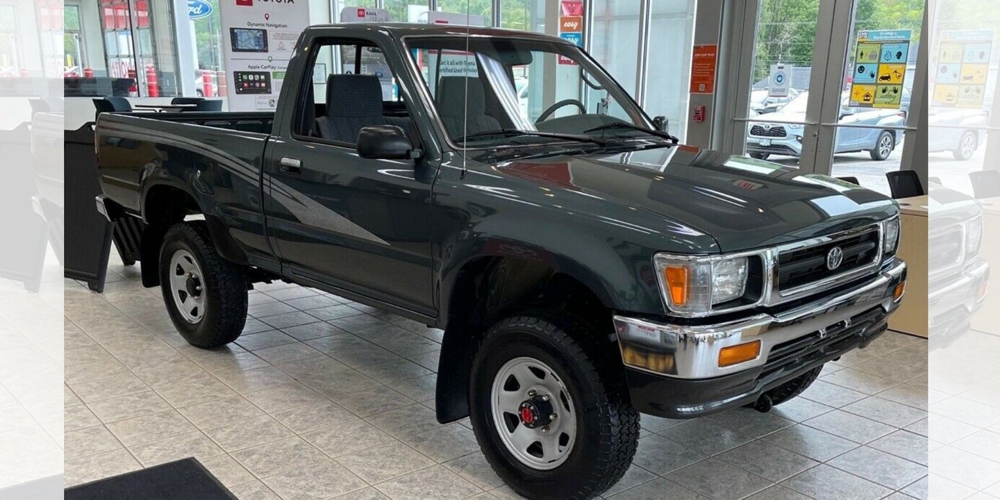 84-Mile 1993 Toyota Pickup Barn Find Fetches $45,000 on eBay
