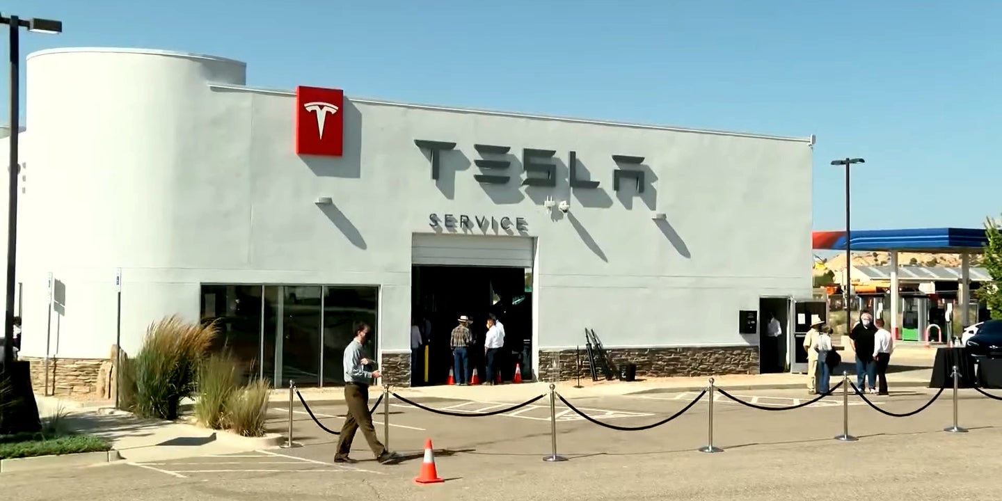 Tesla Dodges Direct Sales Ban in New Mexico, Opens Sales Center on Tribal Land