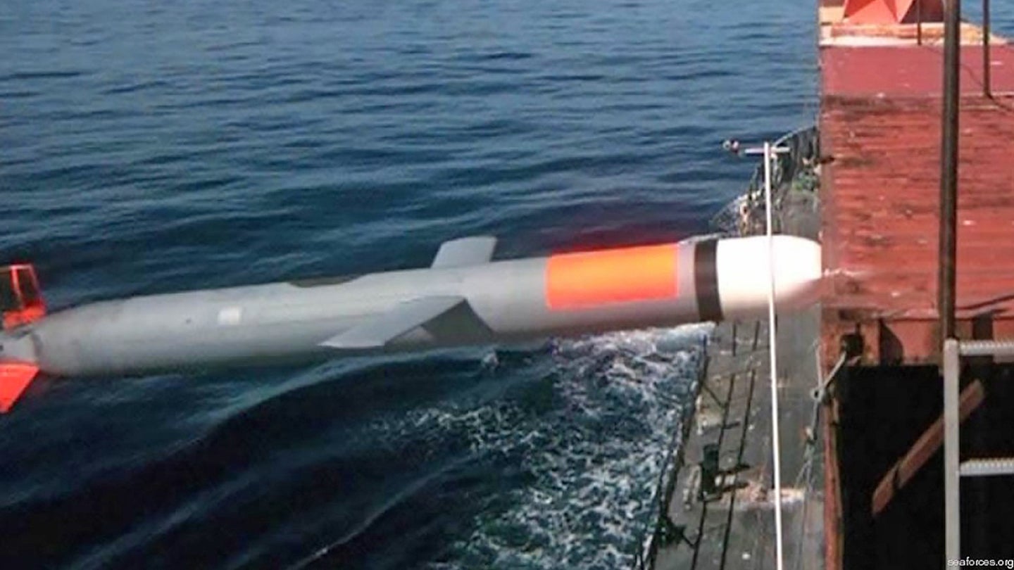 Australia To Buy Tomahawk Cruise Missiles, Will Get At Least Eight Nuclear Submarines