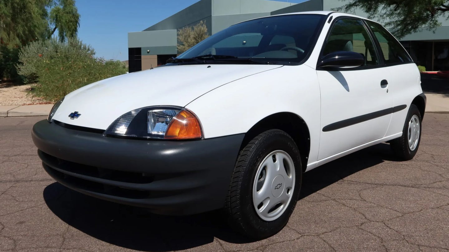 This 400-Mile 2000 Chevy Metro Will Likely Sell for Way Too Much Money