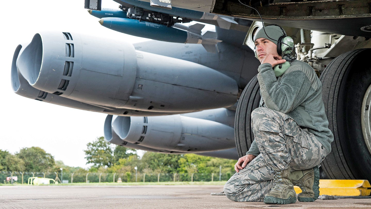 Confessions Of A B-52 Stratofortress Maintainer