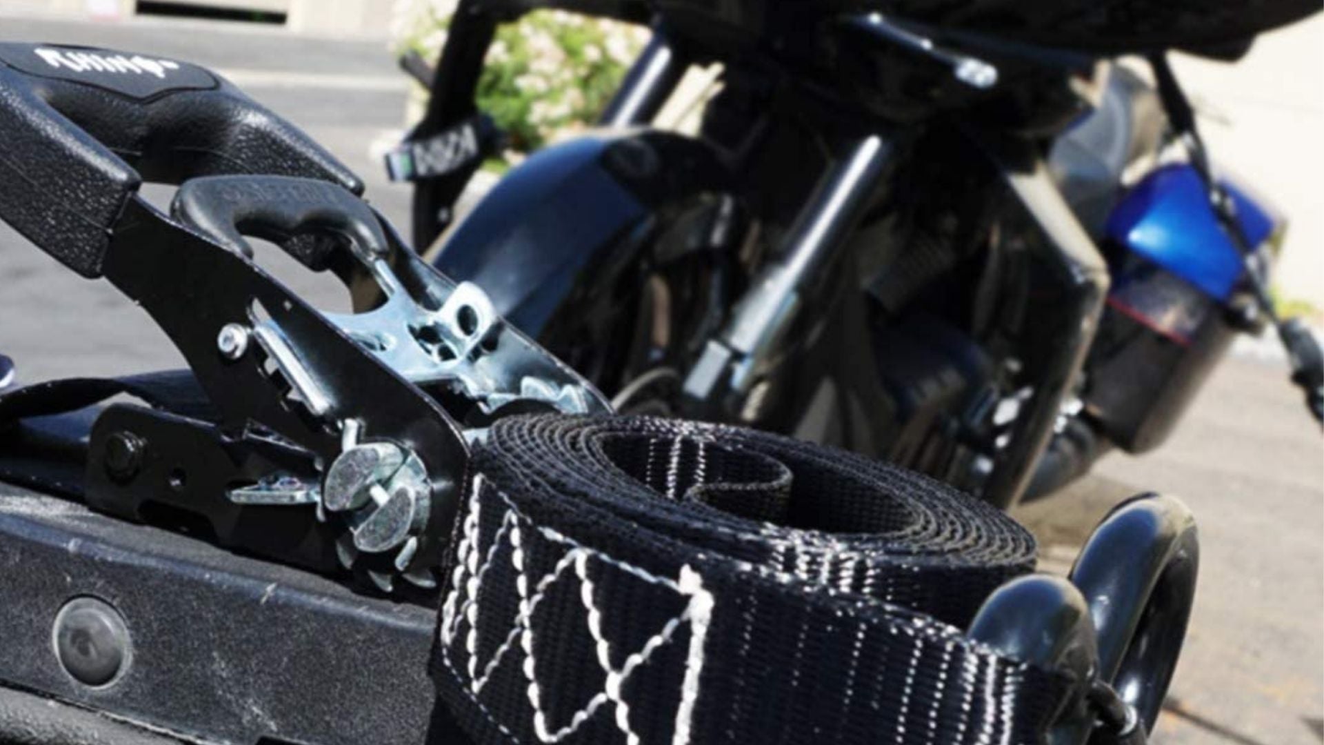 8-Piece 2" Strap Motorcycle Tie-Down Kit for Pick Ups and Trailers 