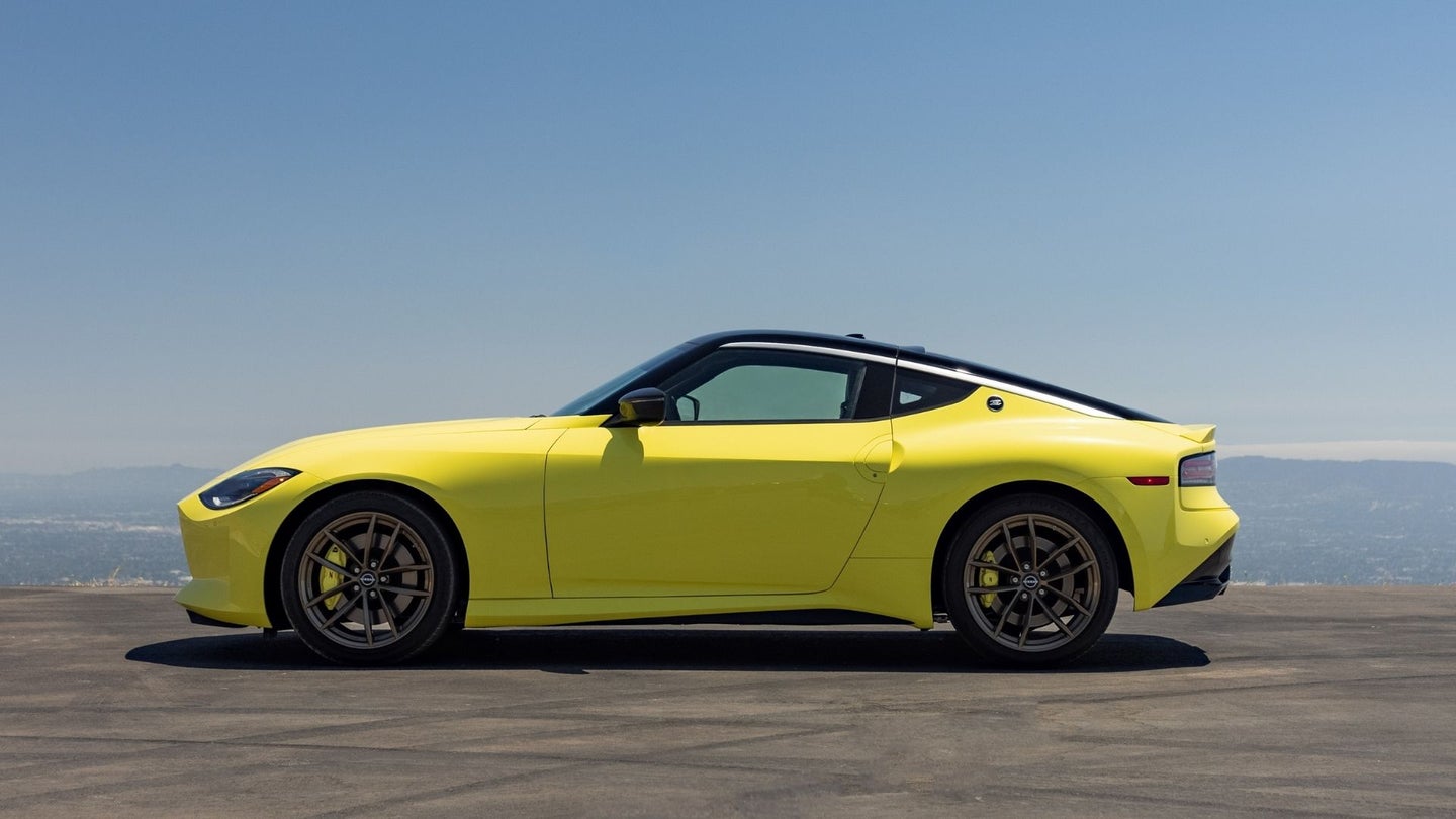 This Is How a Nissan Master Modeler Created the New Z&#8217;s Full-Size Clay Model