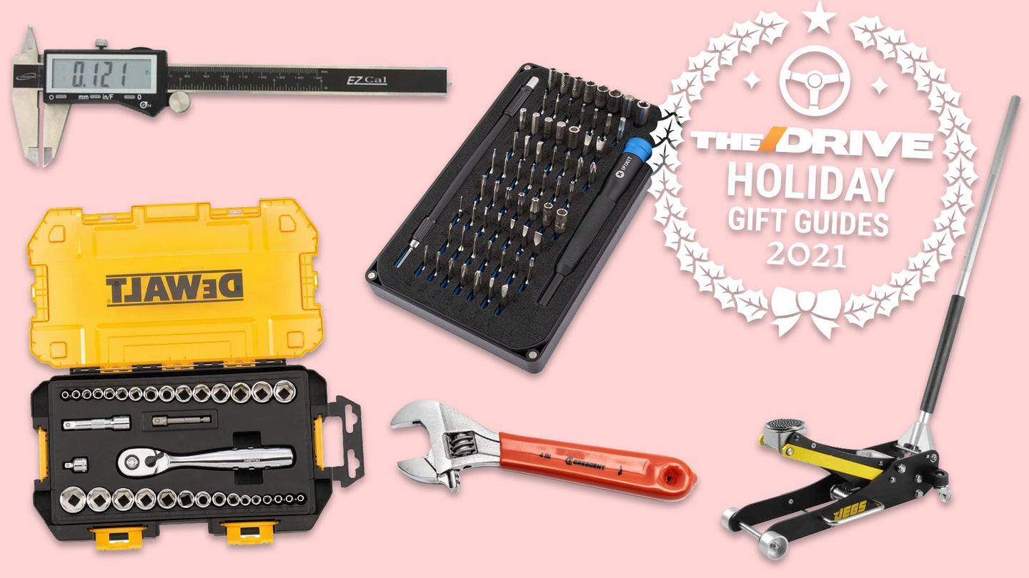 7 Great Gifts for the Apartment-Dwelling Mechanic
