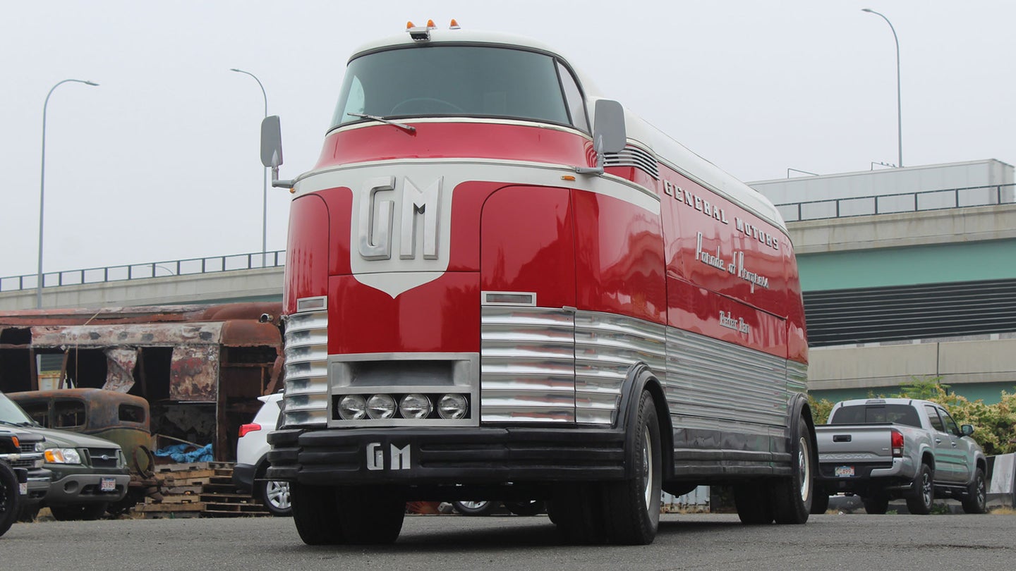 Driving a Legendary 1939 GM Futurliner Is Like Nothing Else