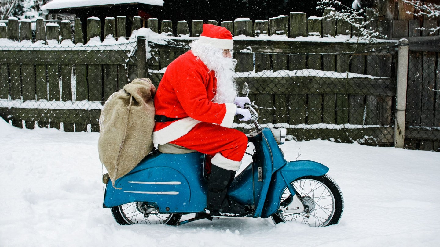 10 Last-Minute Gifts Motorcyclists Are Guaranteed to Love This Holiday Season