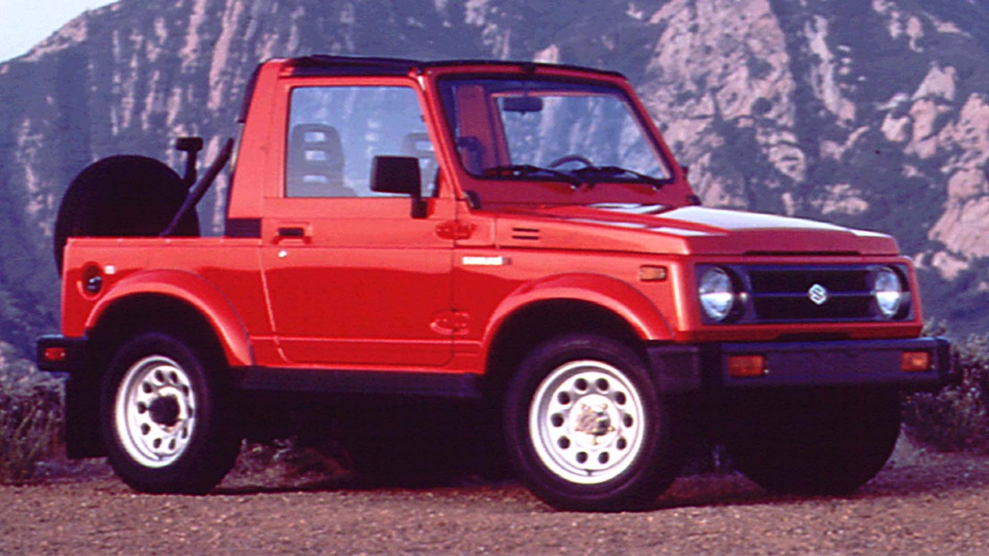 The Suzuki Samurai Is One of Hagerty's Bull Market Cars to Buy in 2022