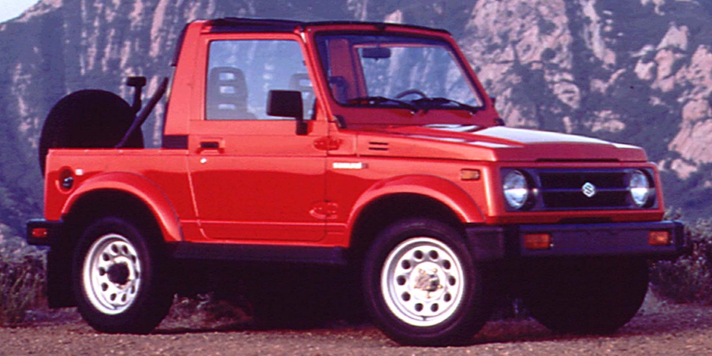 The Suzuki Samurai Is One of Hagerty’s Bull Market Cars to Buy in 2022