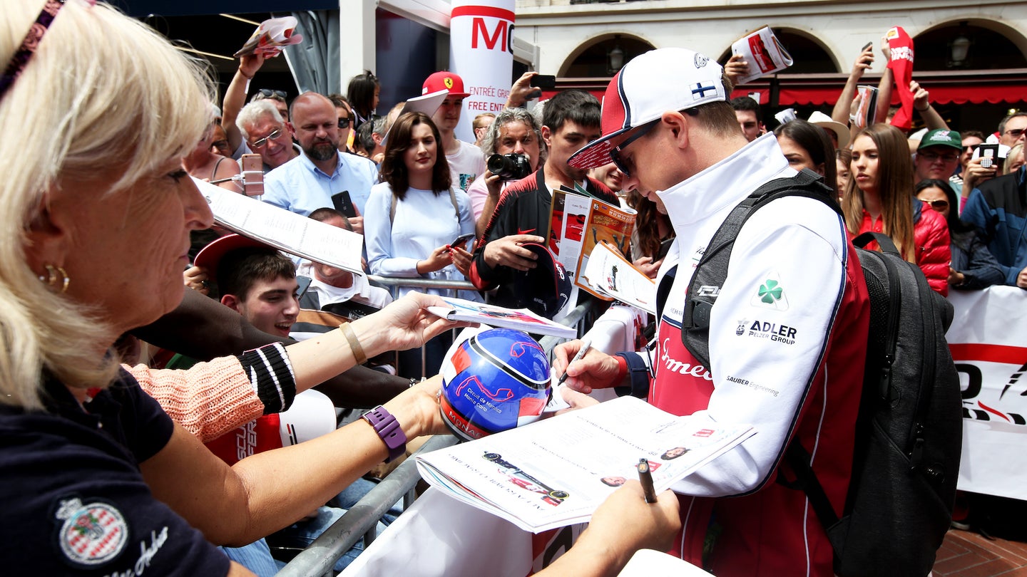 Kimi Raikkonen Doesn’t Know Why F1 Fans Like Him