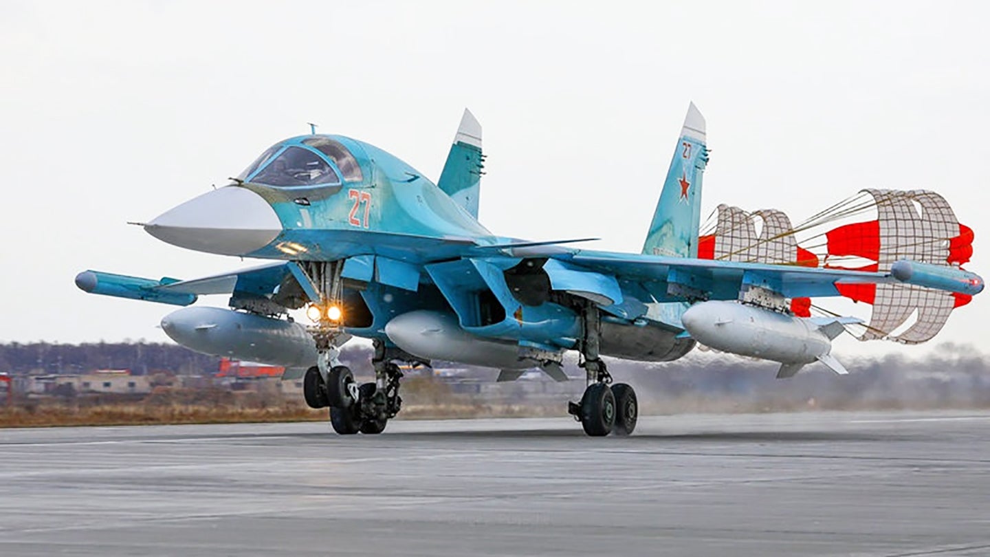 Russia&#8217;s Su-34 Fullback Strike Jet Is The King Of Hauling Gas