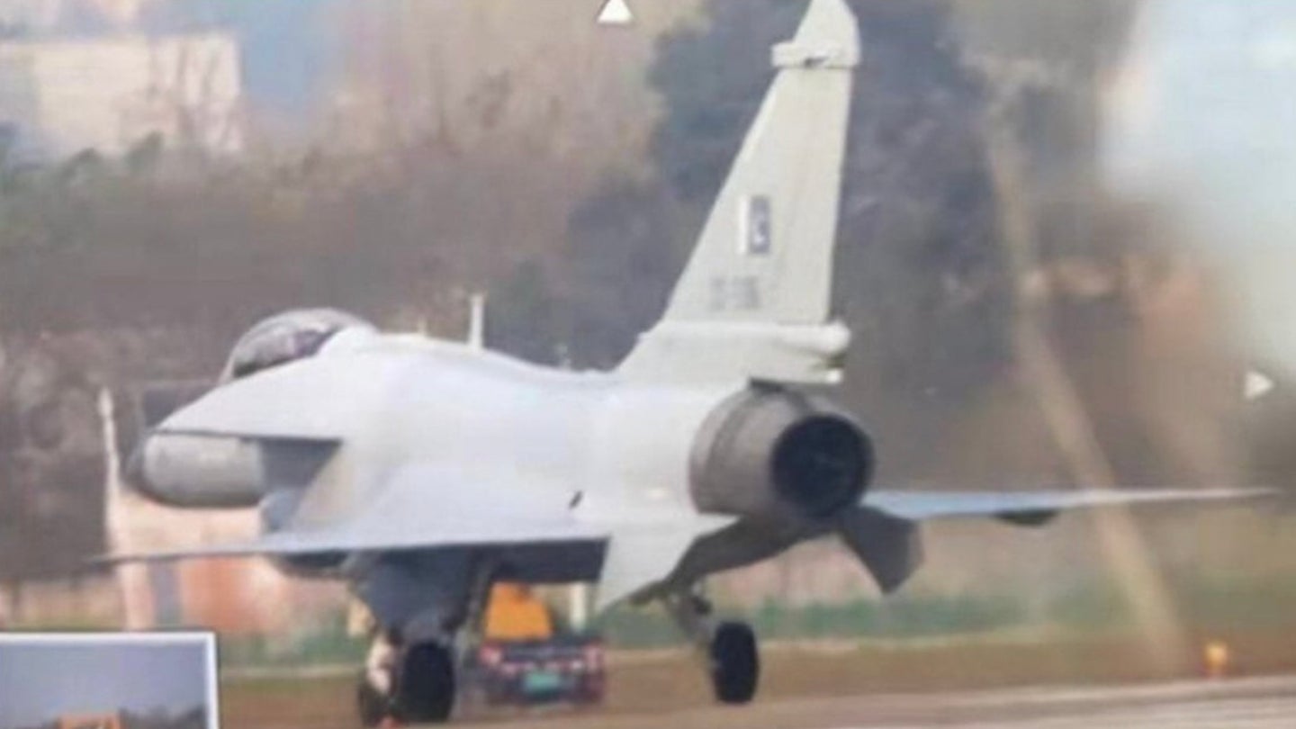 China&#8217;s First Export J-10 Multi-Role Fighters For Pakistan Emerge (Updated)