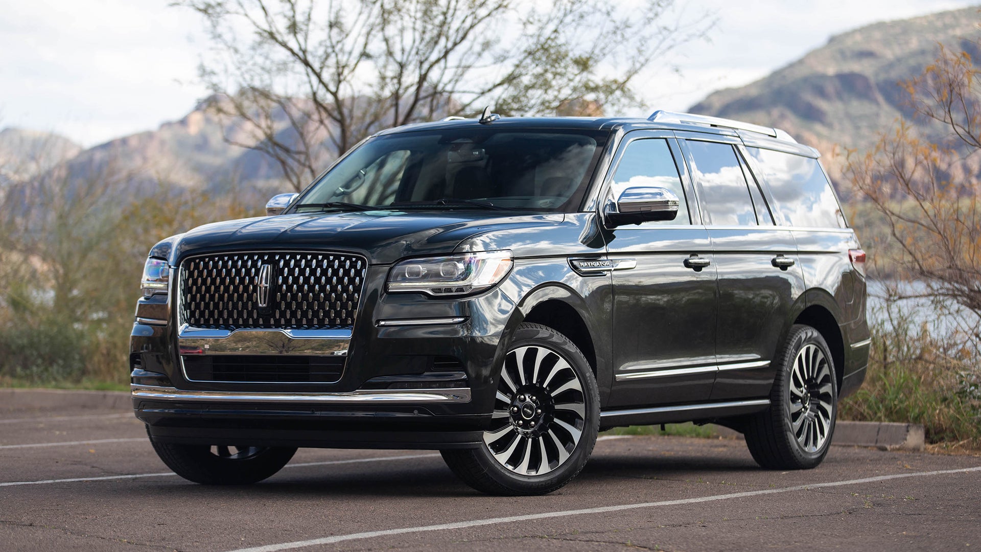 Penmanship Prisoner Clean the bedroom 2022 Lincoln Navigator First Drive Review: An Updated Land Yacht Coming for  Cadillac's Ass