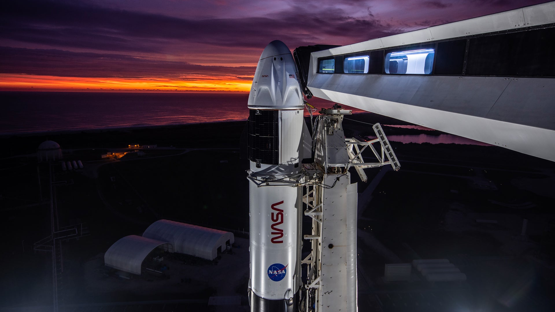 SpaceX, insanlar tarafından sınıflandırılan tek ABD uzay aracı olan Crew Dragon’un üretimine son verdi