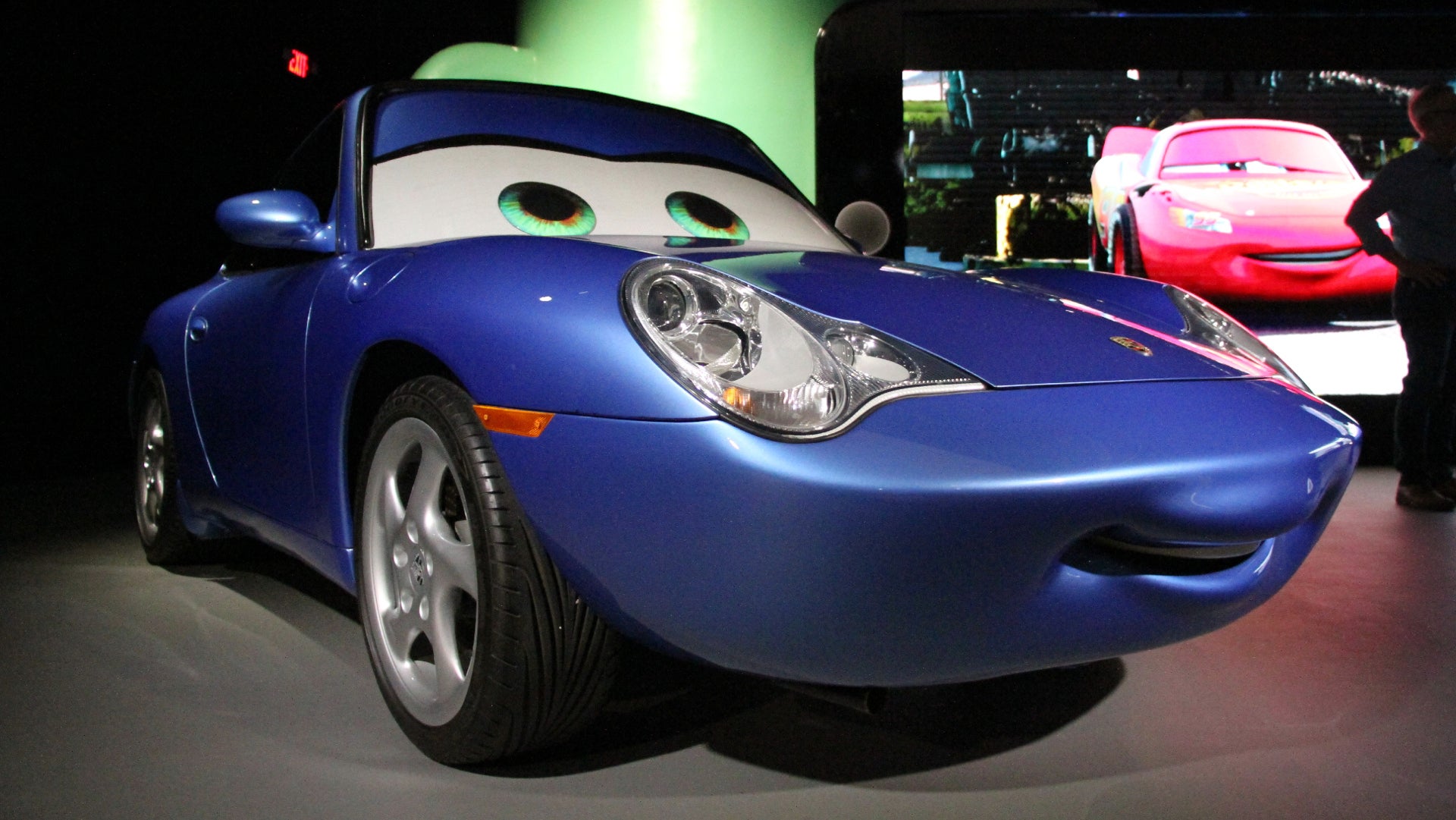 Disney Pixar Cars Radiator Springs Sally Modellauto Auto blau Porsche 911 