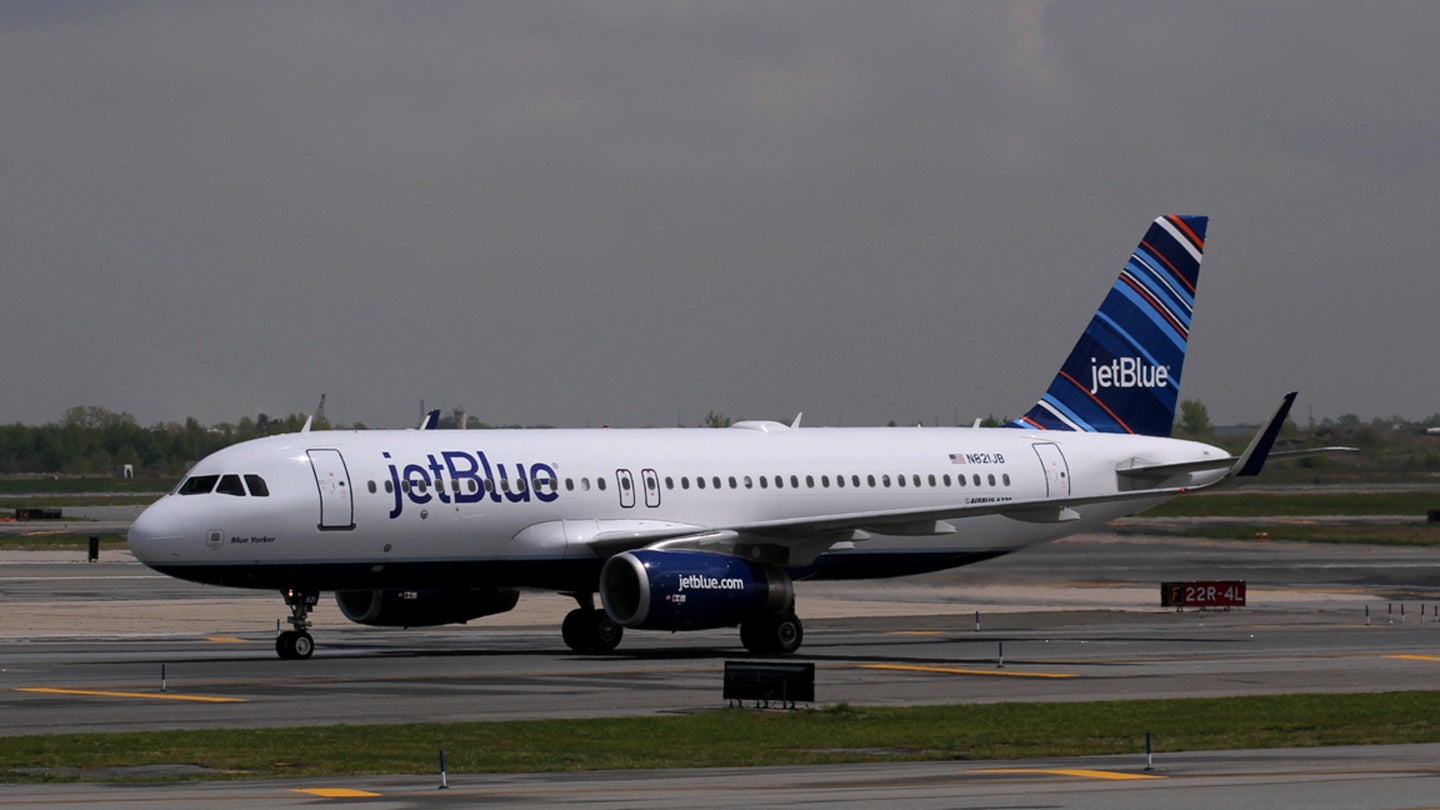JetBlue Pilot Removed From Cockpit After Failing Breathalyzer Test Just Before Takeoff