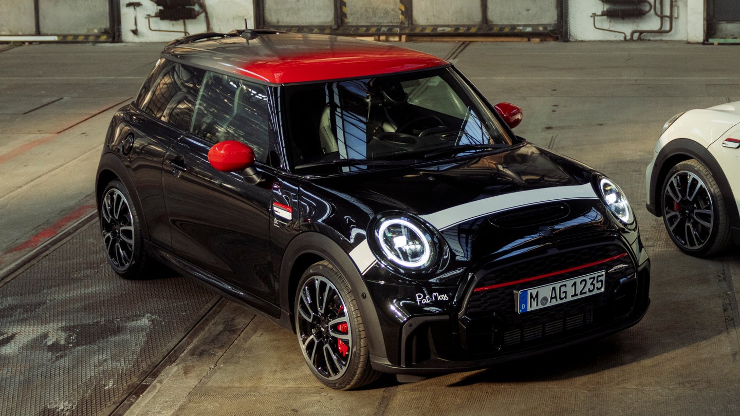 New Mini Cooper Pat Moss Edition Honors a Legendary Woman in Racing