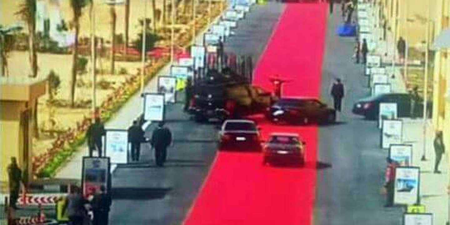 Egyptian President’s Motorcade Has Its Own Red Carpet