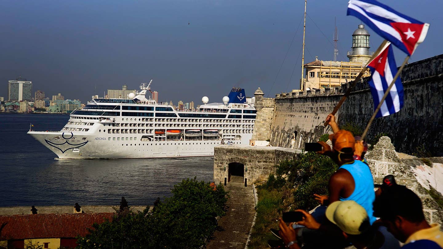 U.S. Cruise Ship in Cuba