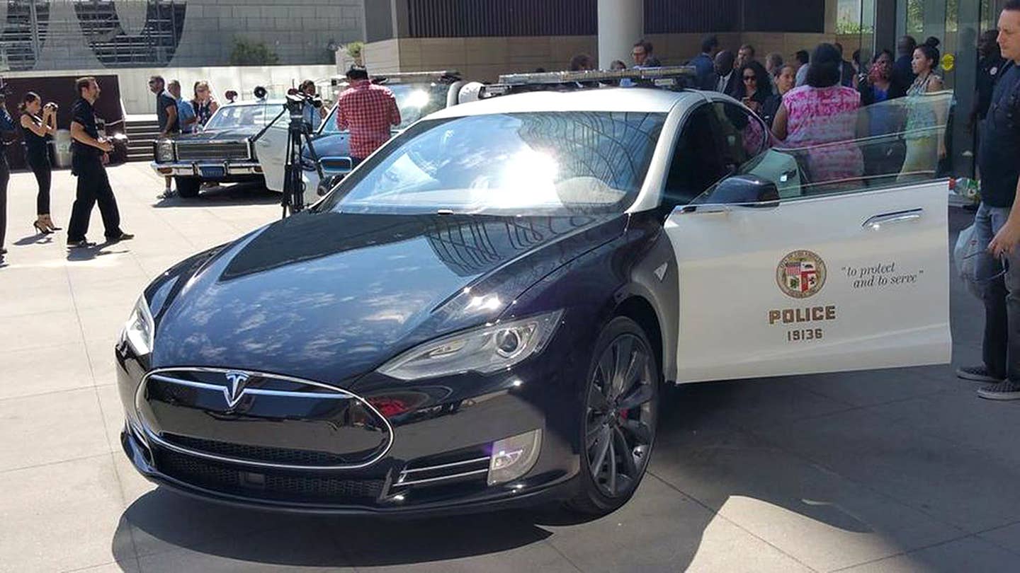 LAPD Experimenting with Tesla Model S Cop Cars