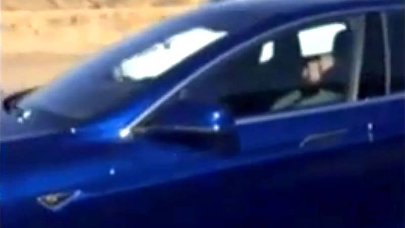 Watch This Tesla Model S Driver Take an Autopilot Nap on the Highway