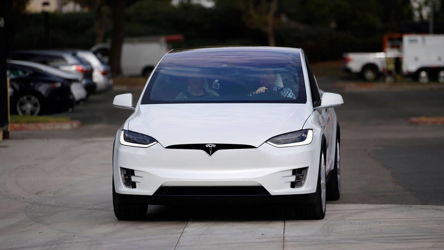 Tesla Just Settled a Lawsuit Over Several Reported Model X Flaws