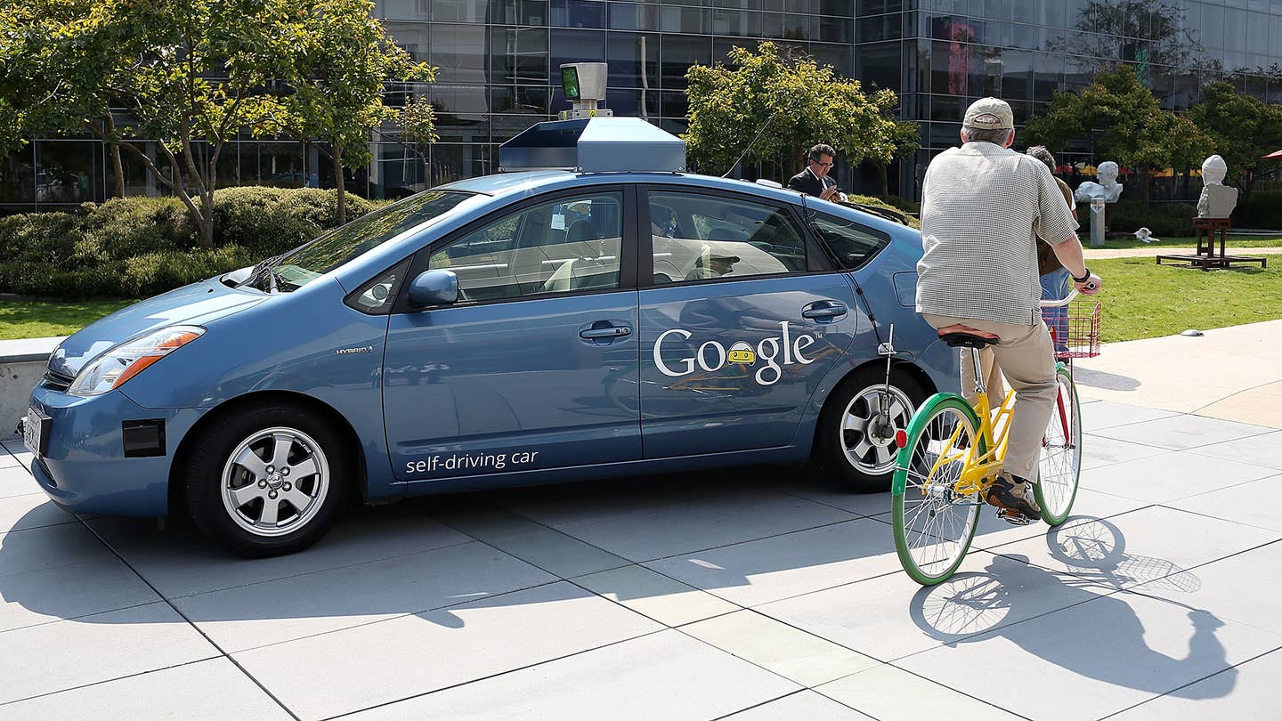 Google&#8217;s Self-Driving Cars Now Understand Bicycle Hand Signals