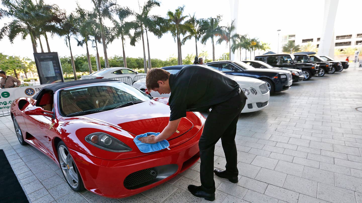 Feds Auction Off Miami Drug Kingpin&#8217;s Crazy Car Collection