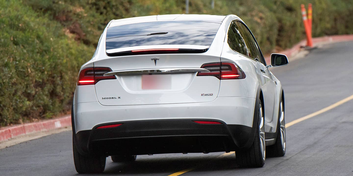 Another Tesla Model X Autopilot Crash May Have Occurred This Weekend