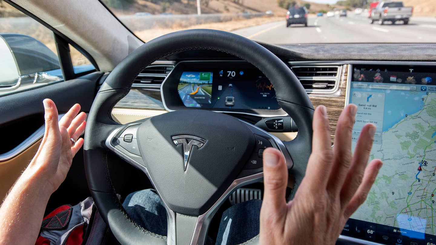 Consumer Reports Calls Out Tesla’s Autopilot, Tesla Doesn’t Care