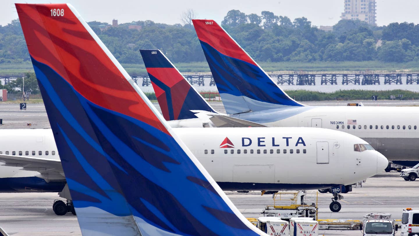 Delta Grounds All Flights Worldwide Due to Computer Outage