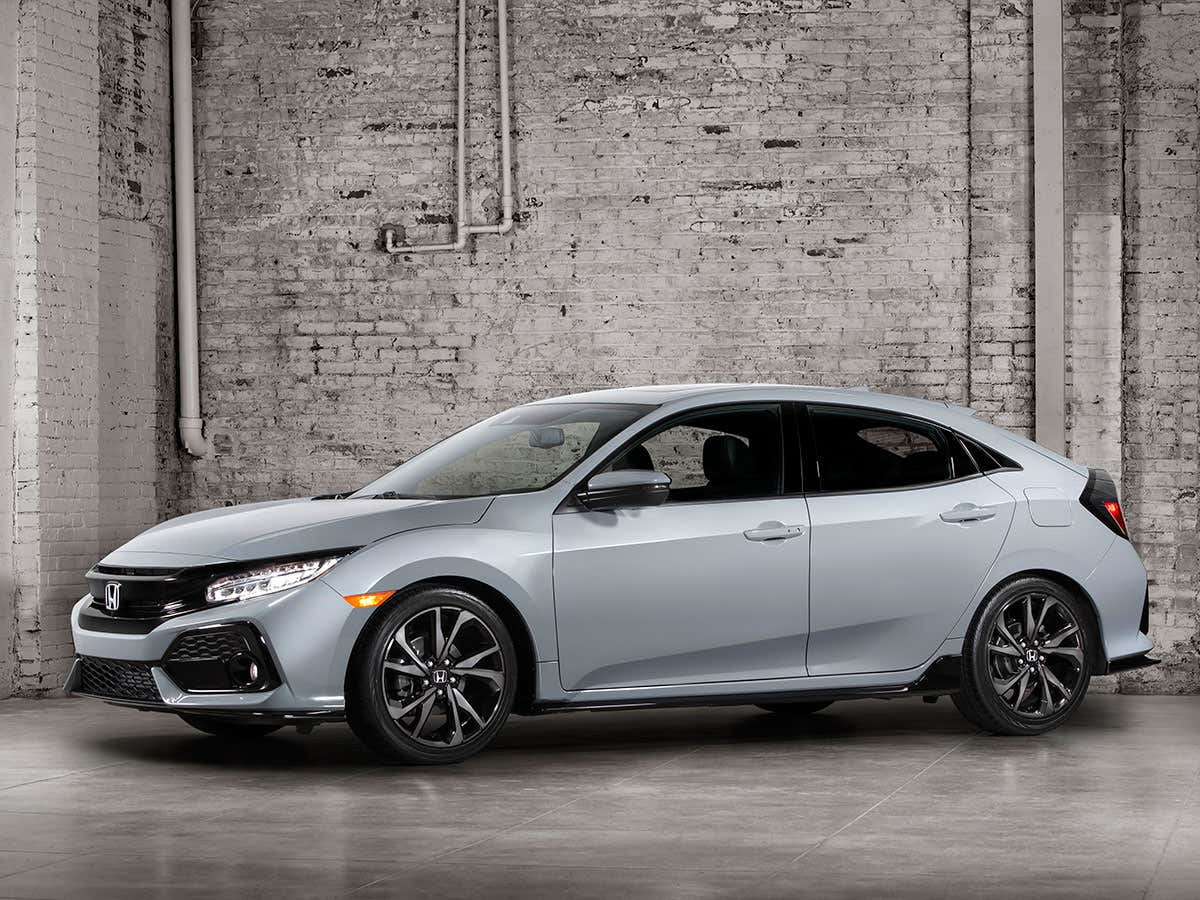 a first look at the 2017 honda civic hatchback