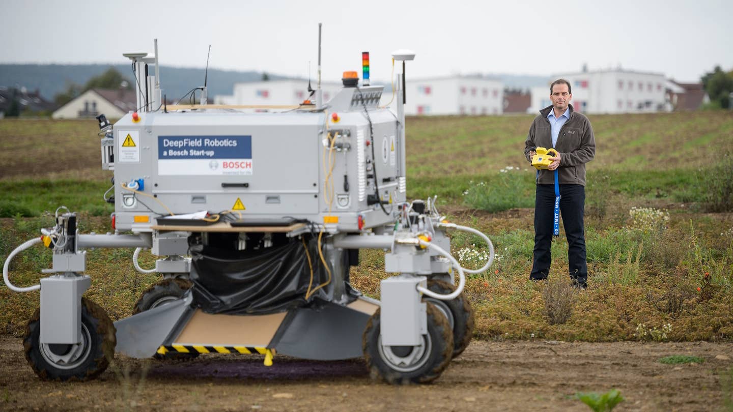 Autonomous Weed-Killing Robot Could be the Future of Farming
