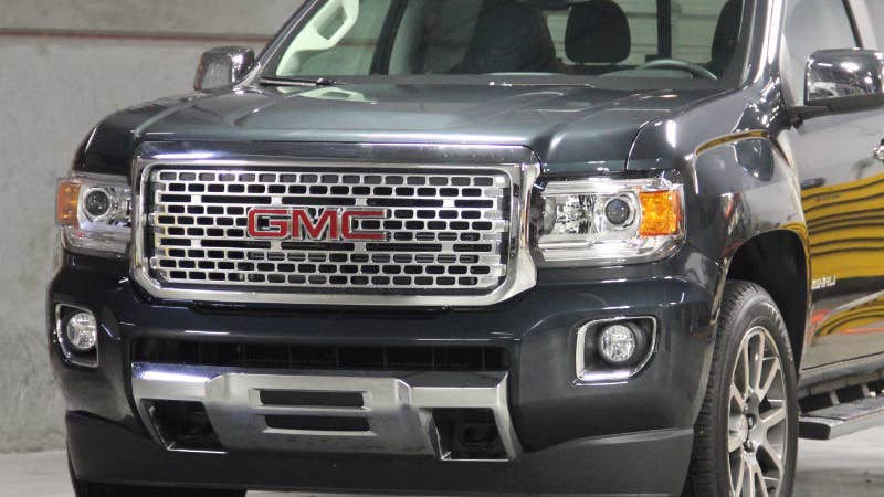 When it Comes to Mid-Sized Luxury Trucks, the 2017 GMC Canyon Denali is the New Standard