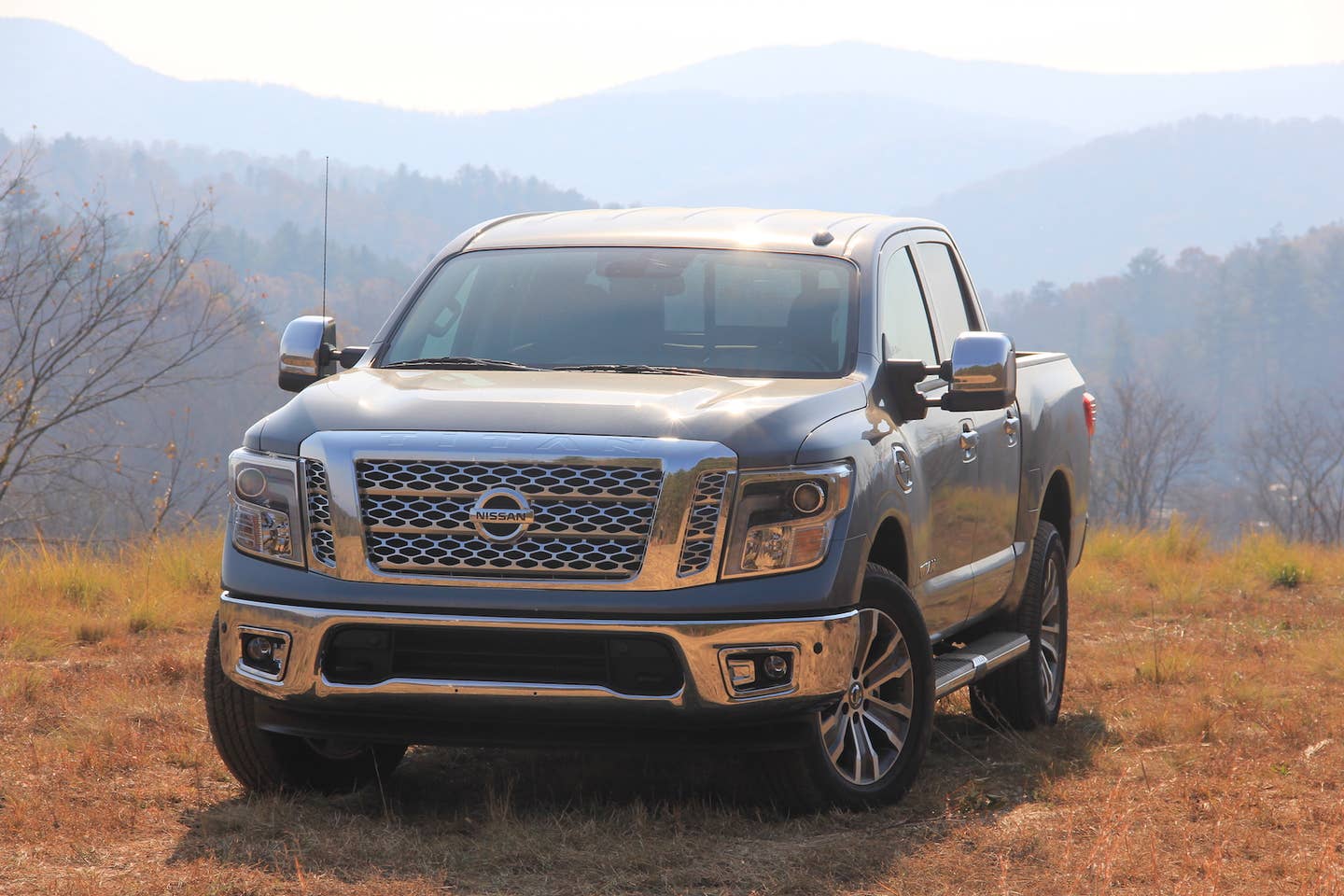 The 2017 Nissan Titan V8 4×4 Can Handle Pretty Much Anything You Throw Its Way