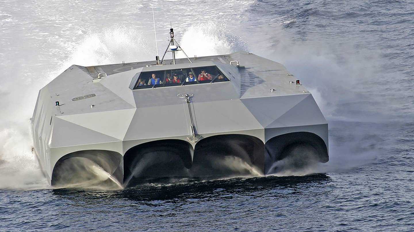M80 Stiletto Is The Pentagon&#8217;s Stealthy Little Experimental Ship That Could