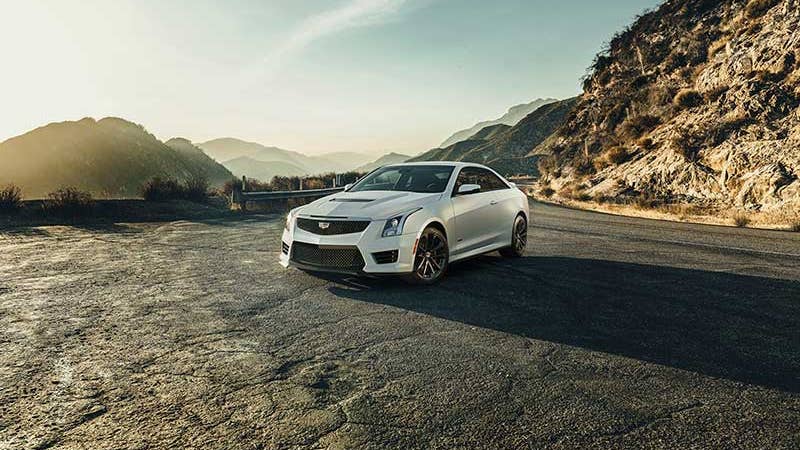 Cadillac Reviews photo