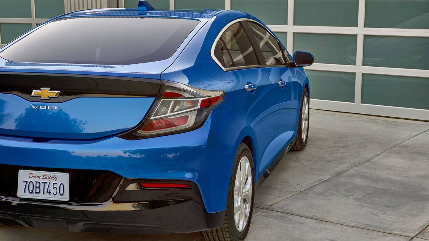 The 2017 Chevrolet Volt Might be the World&#8217;s Best Commuter Car