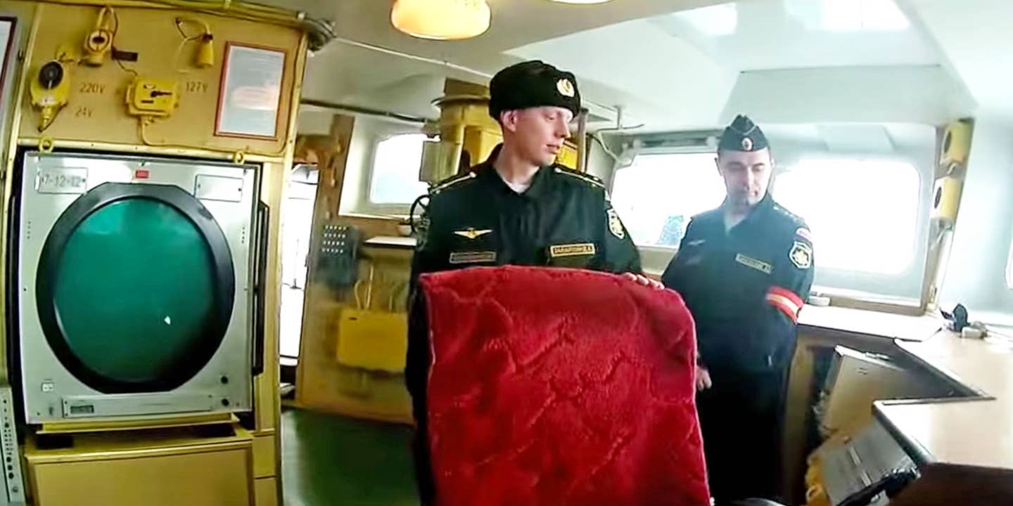 What Oddities Can You Spot In This Tour Of Russia&#8217;s Aging Aircraft Carrier?